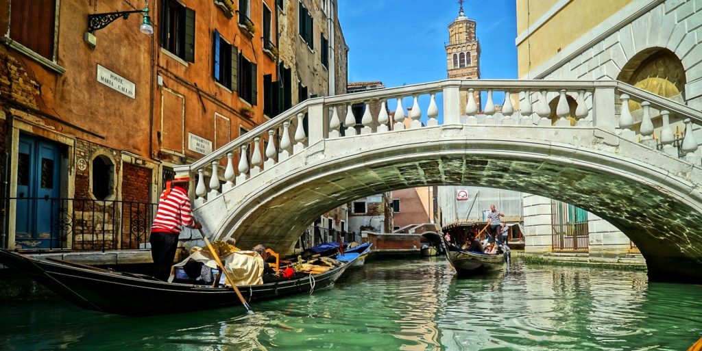 venedig gondol panorama 1024x513 - Venedig